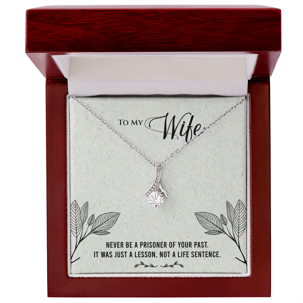 Alluring Beauty Wife Gift Necklace – Ribbon Pendant with Inspirational Card