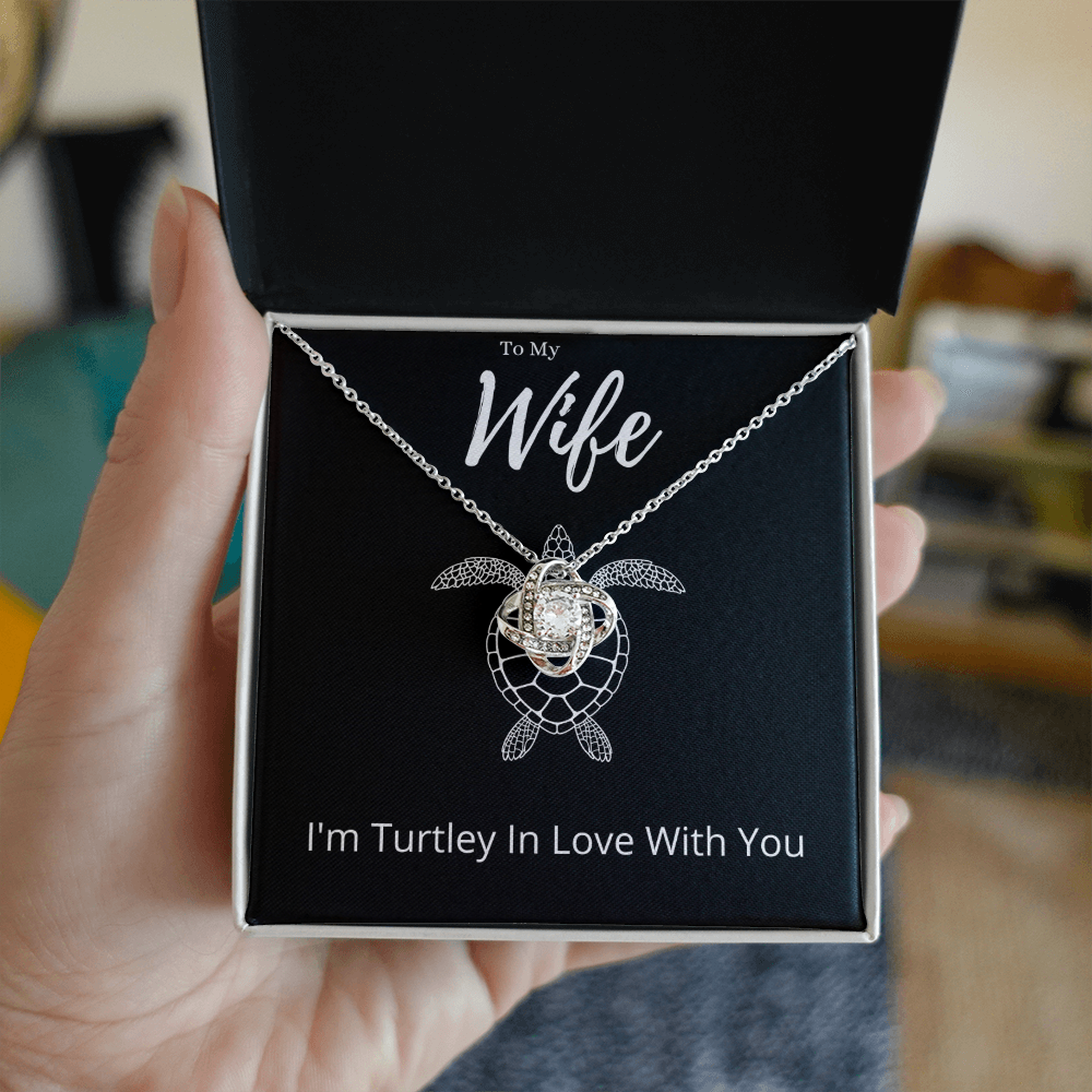 Best Gifts 305-To My Wife Funny Turtle Love Knot Necklace