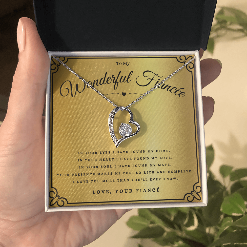 Best Gifts 305-To My Wonderful Fiancée Forever Love Heart Necklace Gift